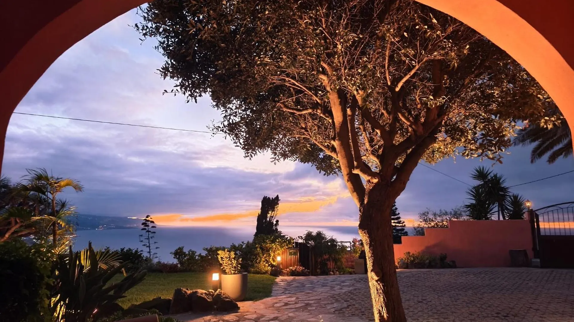 Great Views & Heated Pool - El Perenquen 4 Apartamento La Matanza De Acentejo